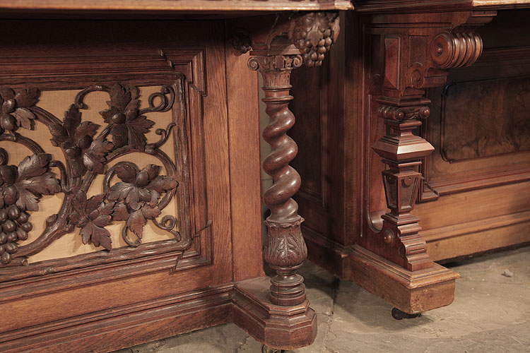 Biese Hof carved barley sugar leg