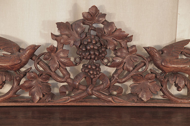 Biese Hof carved arcading featuring grapes, vine leaves and birds