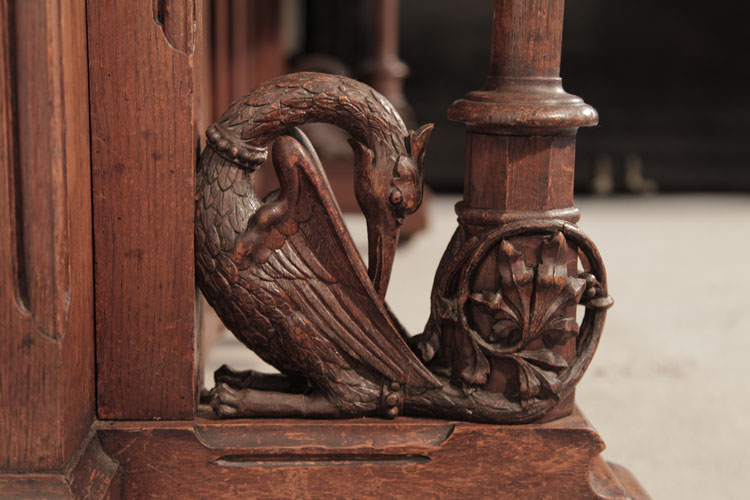 Gebruder Knake carved dragon at the base of the piano leg