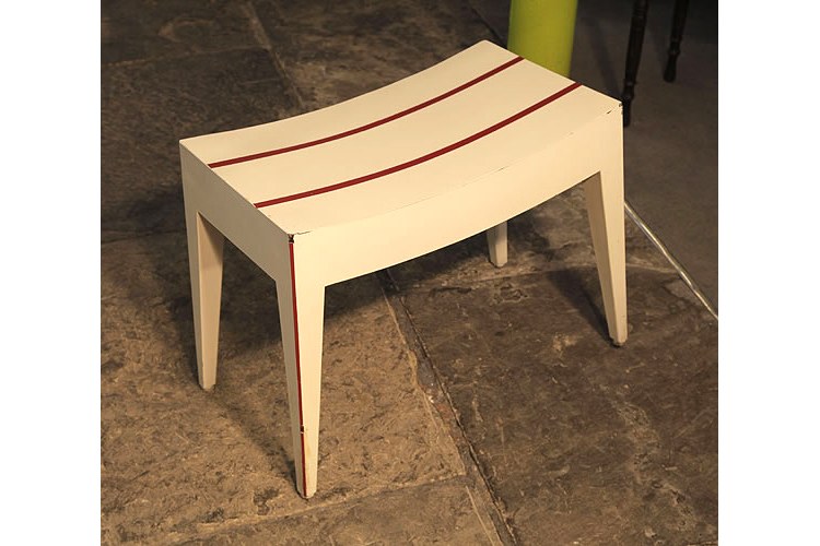 Rippen matching piano stool