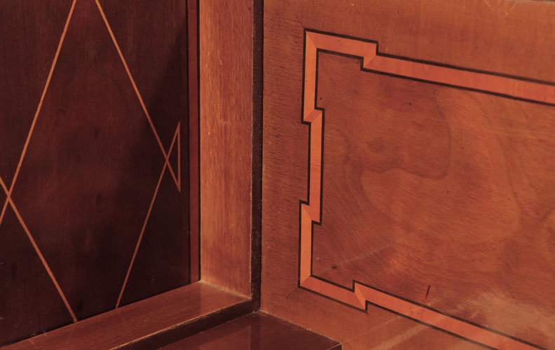 Schiedmayer boxwood and satinwood stringing accents in geometric designs