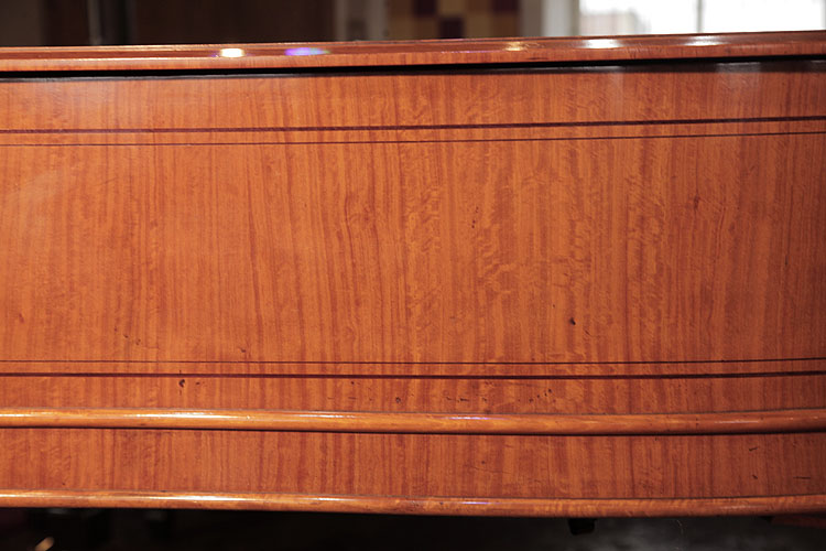 Boxwood stringing inlay detail