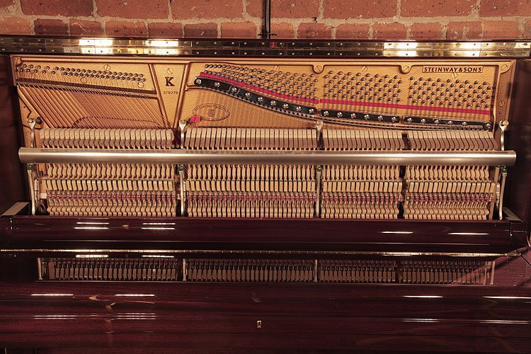 	Steinway instrument