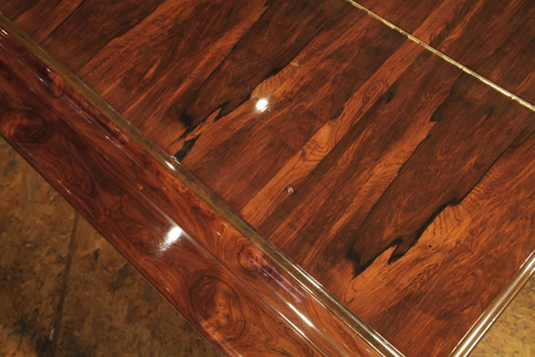Steinway exquisite, rosewood wood grain